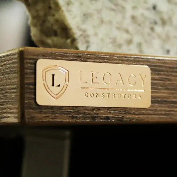 etiqueta metalica para moveis